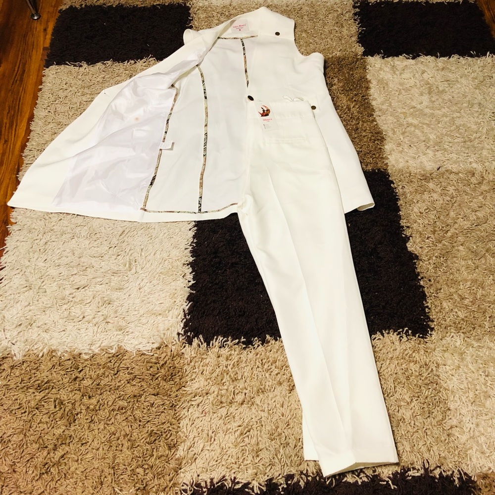 Women suit